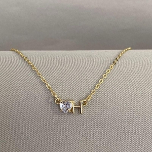 COLAR LETRA H COM CORAÇÃO ZIRCONIA