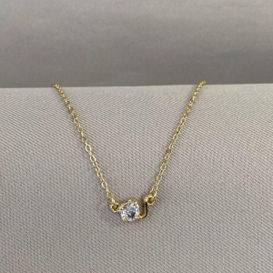 COLAR LETRA J COM CORAÇÃO ZIRCONIA