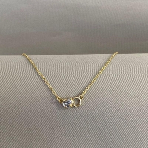 COLAR LETRA O COM CORAÇÃO ZIRCONIA