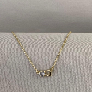 COLAR LETRA Q COM CORAÇÃO ZIRCONIA