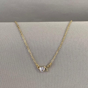 COLAR LETRA Y COM CORAÇÃO ZIRCONIA