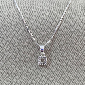 COLAR QUADRADINHO CRAVEJADO