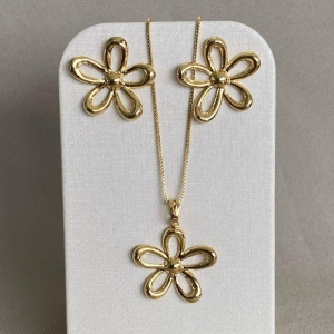 CONJUNTO FLOR VAZADA