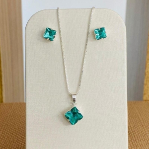 CONJUNTO QUADRADO VERDE