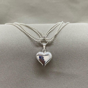 PULSEIRA BOLINHAS COM CORAÇÃO