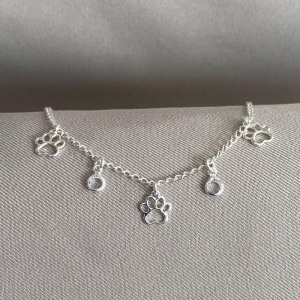 PULSEIRA INFANTIL PATA VAZADA COM PEDRINHAS