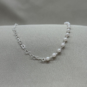 PULSEIRA PEROLAS E ELO CORAÇÃO