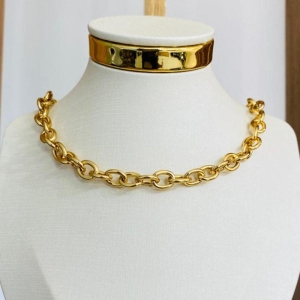 COLAR ARGOLA OVAL