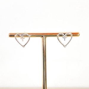 BRINCO CORAÇÃO VAZADO