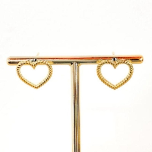 BRINCO CORAÇÃO VAZADO