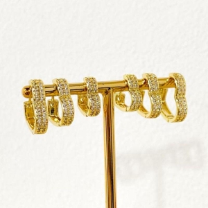 TRIO DE BRINCOS ARGOLINHA CORAÇÃO CRAVEJADO