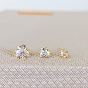 TRIO DE BRINCOS CORAÇÃO CRISTAL