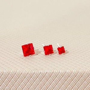 TRIO DE BRINCOS QUADRADO VERMELHO