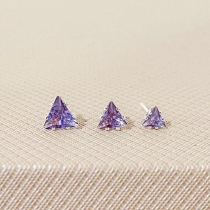 TRIO DE BRINCOS TRIÂNGULO ROXO