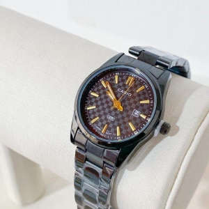 RELOGIO CASIO PRETO COM PONTEIRO DOURADO