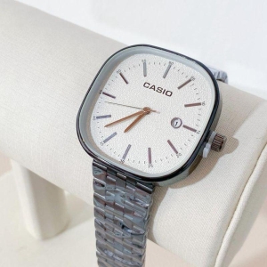 RELOGIO CASIO PRETO FUNDO BRANCO
