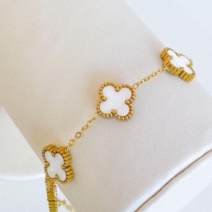PULSEIRA 5 TREVOS BRANCOS