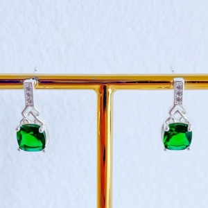 BRINCO ZIRCONIA VERDE ESMERALDA