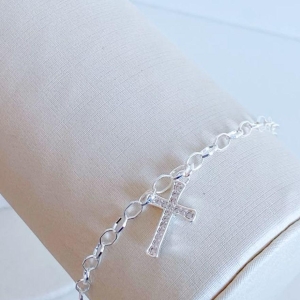 PULSEIRA ELOS COM CRUZ CRAVEJADA