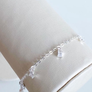 PULSEIRA ZIRCONIAS PENDURADAS