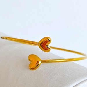 BRACELETE CORAÇÕES STEEL