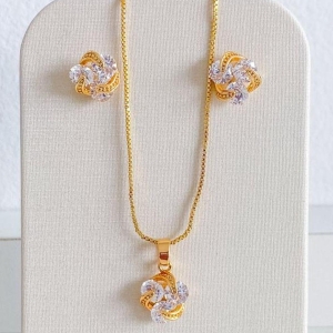 CONJUNTO COM ZIRCONIA