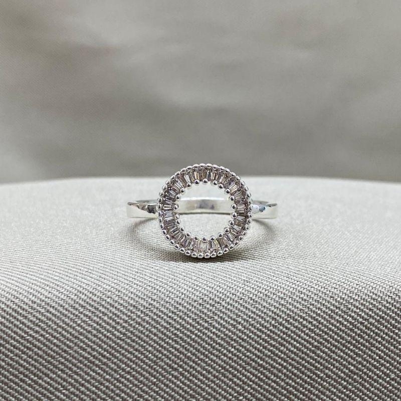 ANEL CIRCULO COM ZIRCONIA BAGUETES