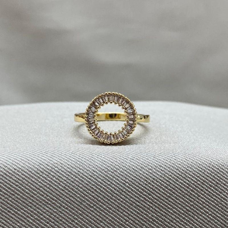 ANEL CIRCULO COM ZIRCONIA BAGUETES
