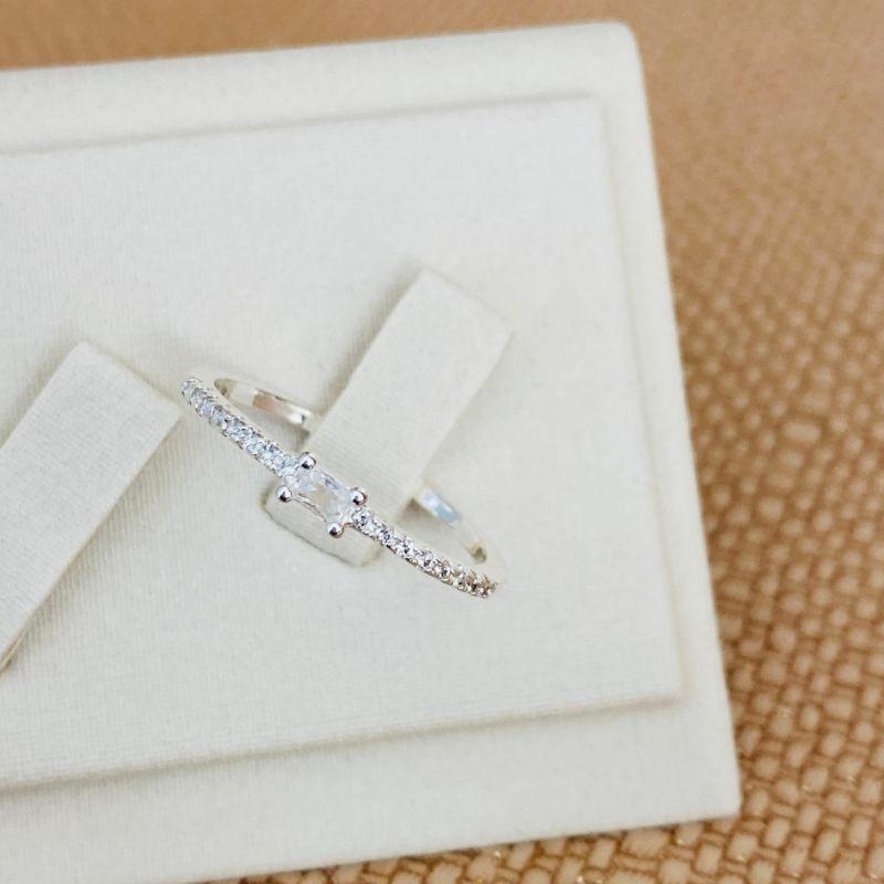 ANEL COM ZIRCONIA CRAVEJADA