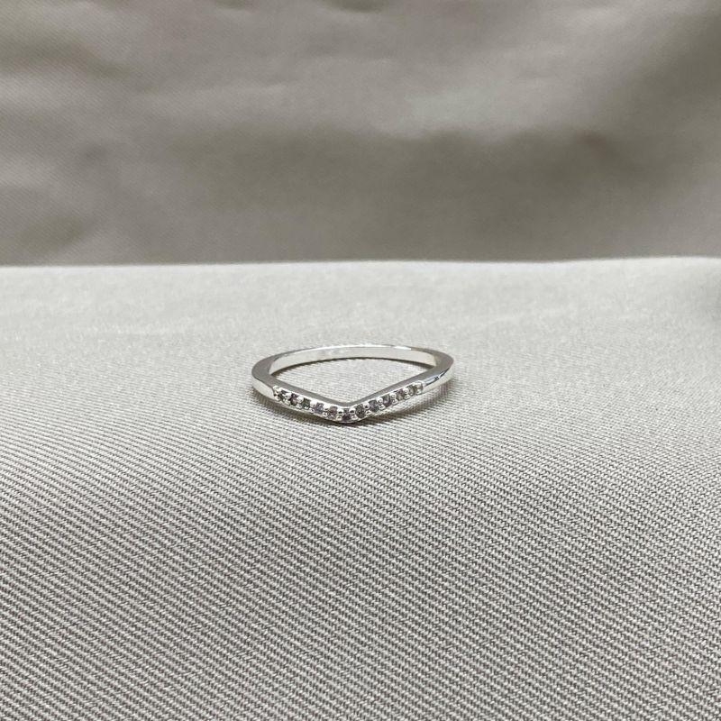 ANEL FILETE CURVADO CRAVEJADO