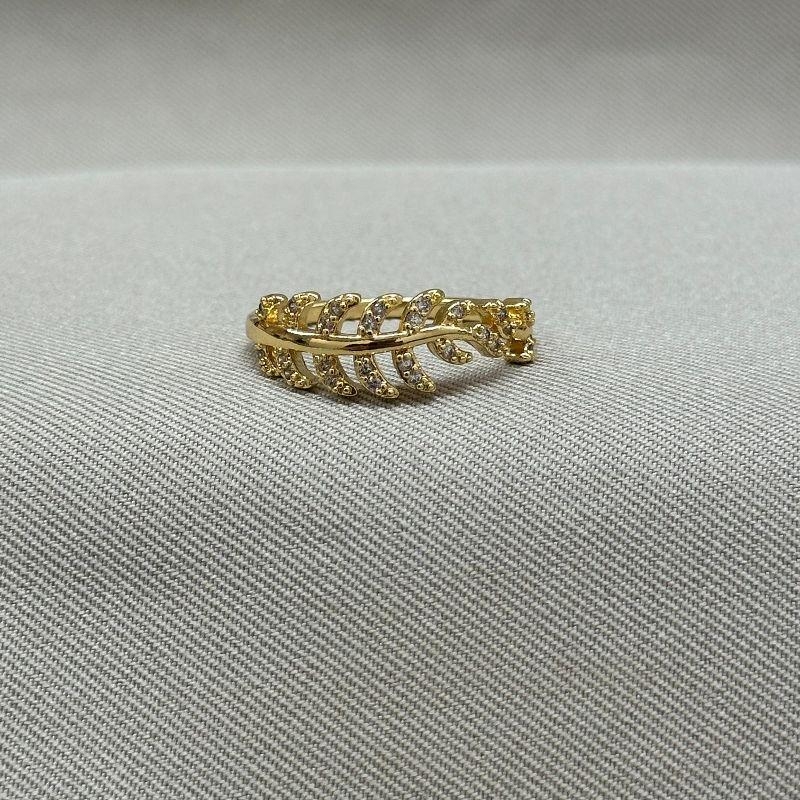 ANEL FOLHAS CRAVEJADOS