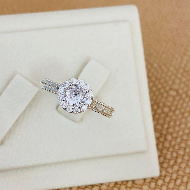 ANEL SOLITARIO CRAVEJADO