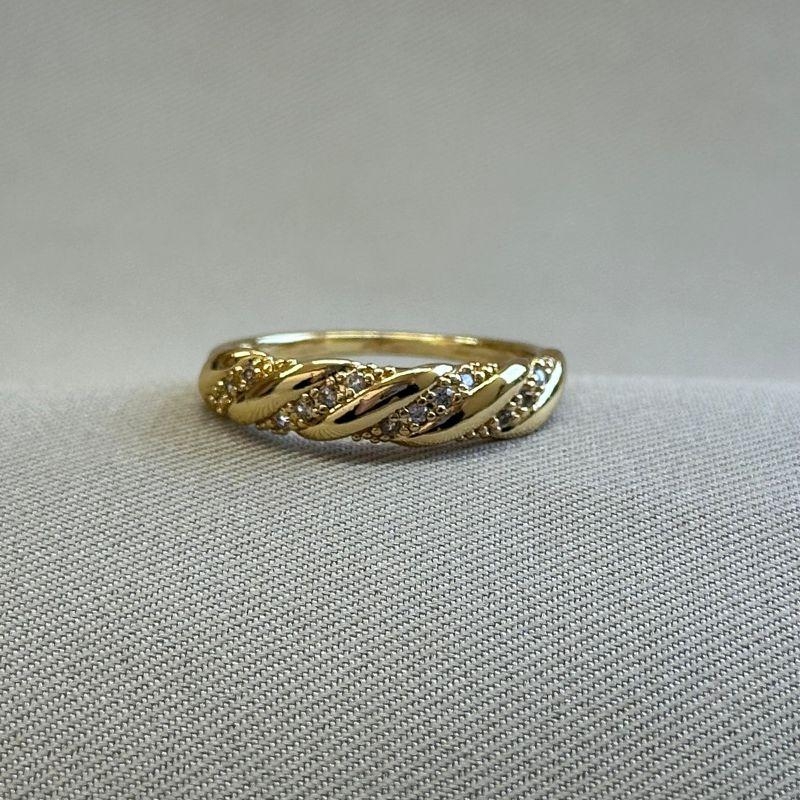 ANEL TORCIDO CRAVEJADO