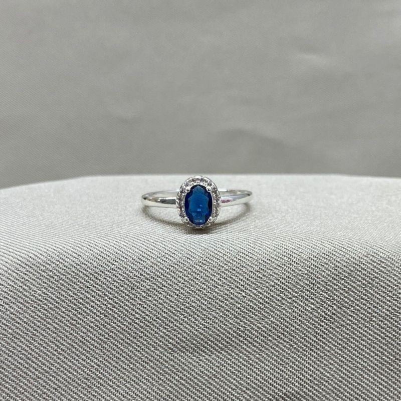 ANEL ZIRCONIA AZUL OVAL CRAVEJADO