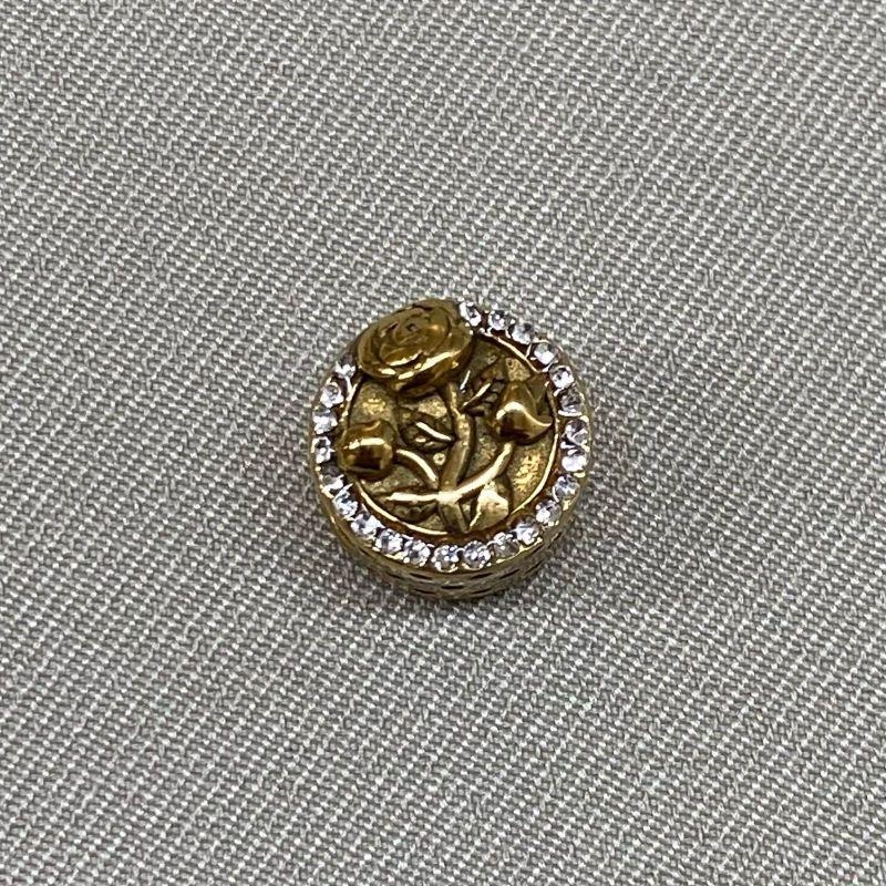 BERLOQUE FLOR SEPARADOR CRAVEJADO EM VOLTA