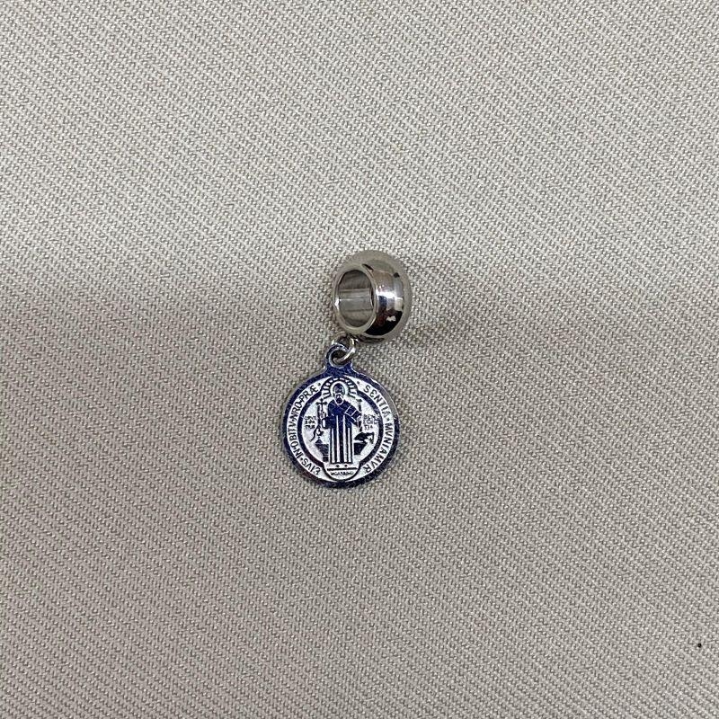 BERLOQUE PENDURICALHO DE MEDALHA DE SÃO BENTO