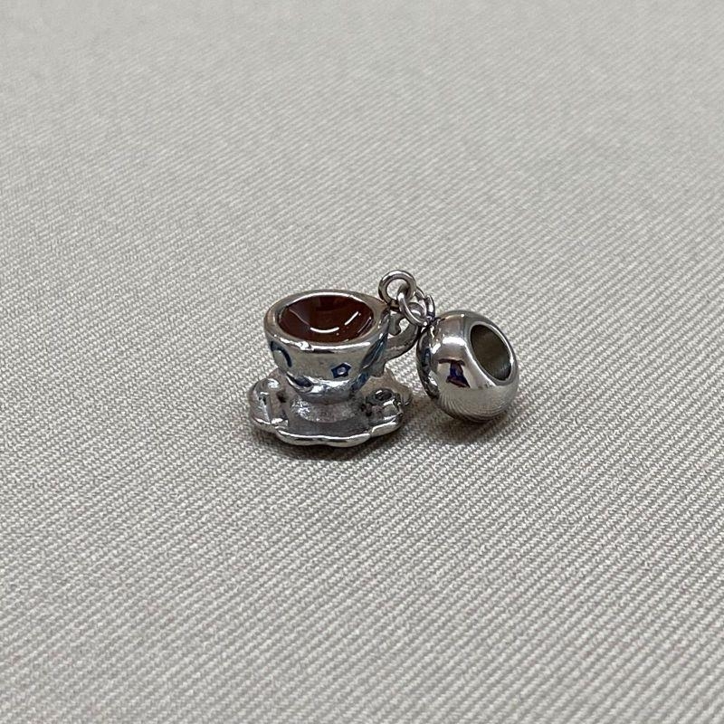 BERLOQUE PENDURICALHO XICARÉ CAFÉ