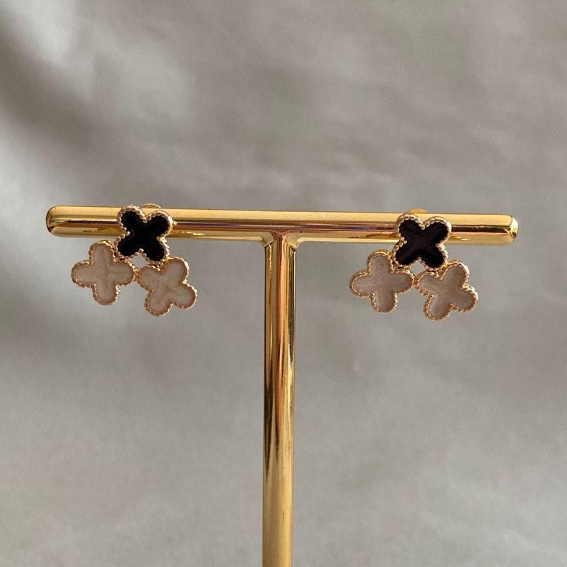 BRINCO 3 TREVOS RESINADO