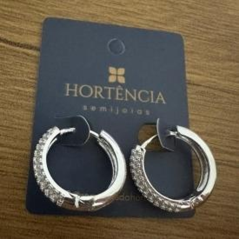 BRINCO ARGOLA 3 FILAS CRAVEJADAS