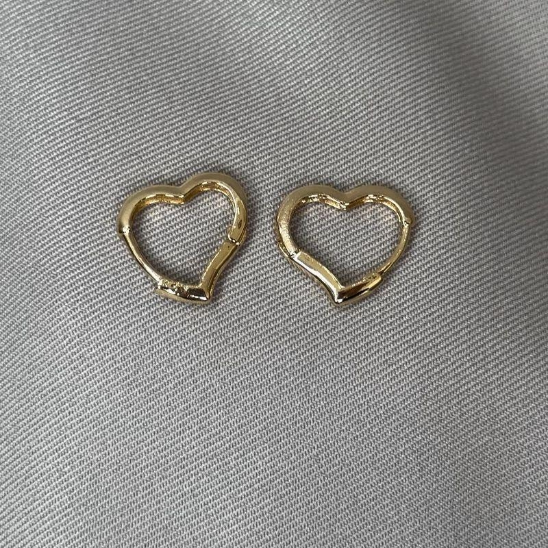 BRINCO ARGOLA CLICK CORAÇÃO M