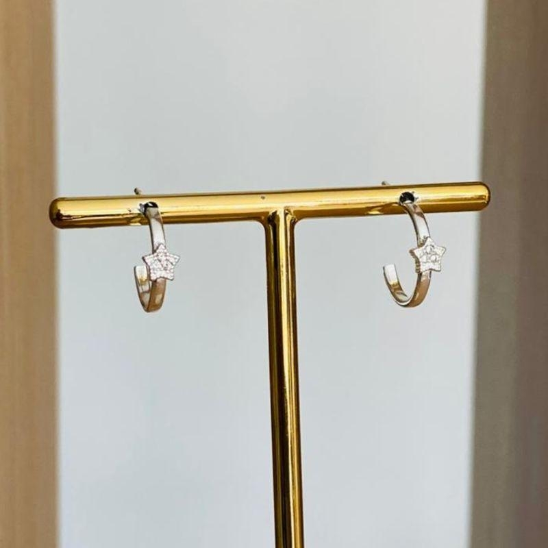 BRINCO ARGOLA COM ESTRELA