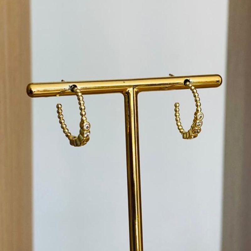 BRINCO ARGOLA COM ZIRCONIAS