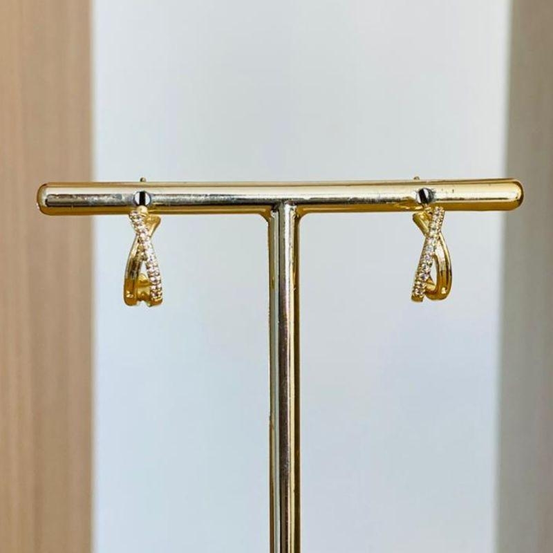 BRINCO ARGOLA LISA E CRAVEJADA