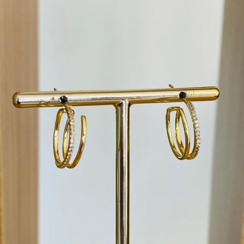 BRINCO ARGOLA LISA E CRAVEJADA