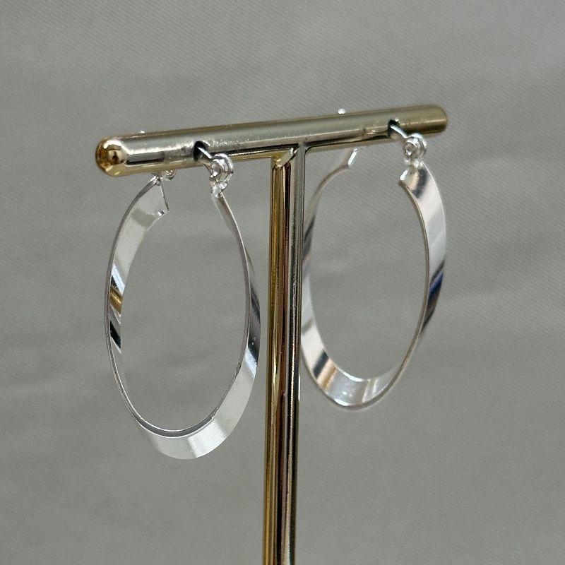 BRINCO ARGOLA OVAL FECHO ITALIANO