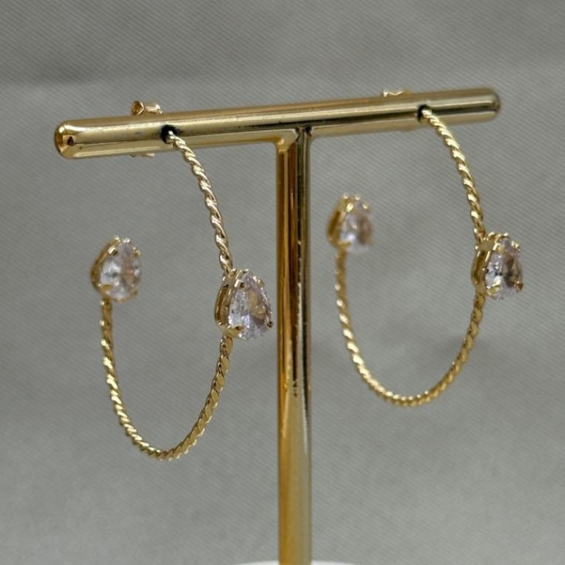 BRINCO ARGOLA TORCIDA FINA 3,5 CM