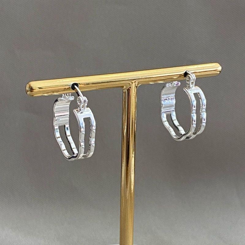 BRINCO ARGOLA VAZADO FECHO ITALIANO