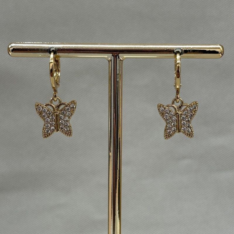 BRINCO ARGOLINHA BORBOLETA CRAVEJADA