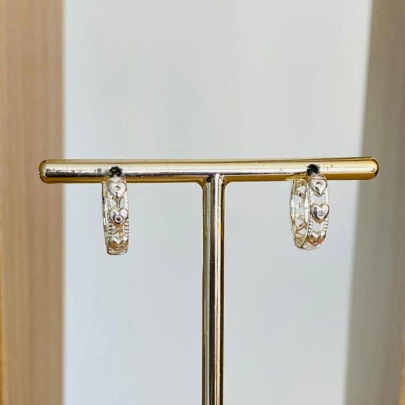 BRINCO ARGOLINHA COM CORAÇÕES