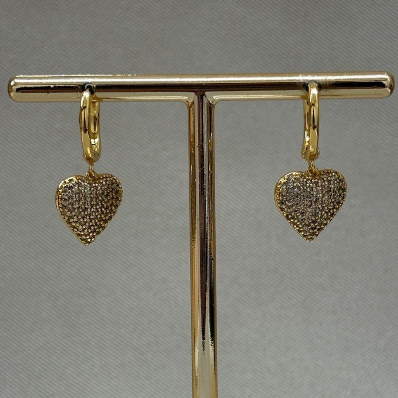 BRINCO ARGOLINHA CORAÇÃO CRAVEJADO